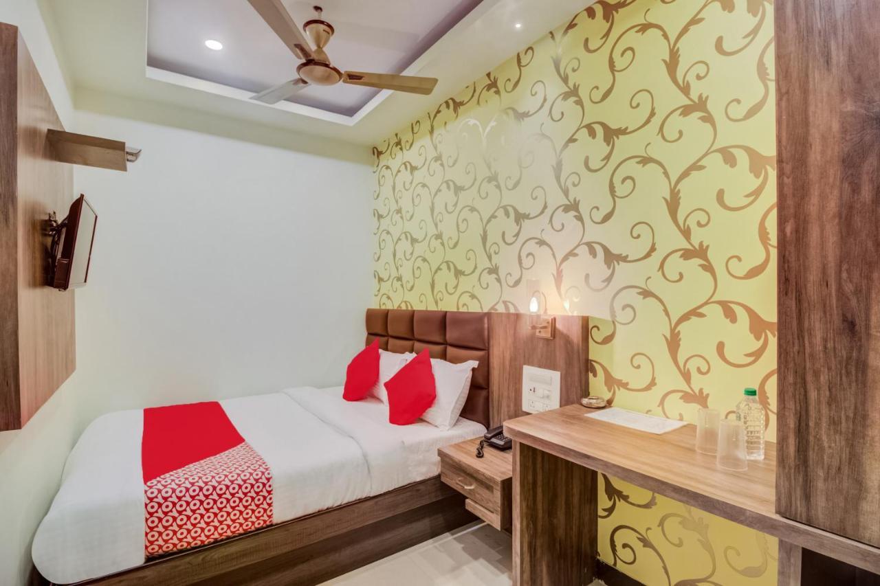 Oyo 42009 Hotel A One Suite Mumbai Eksteriør bilde